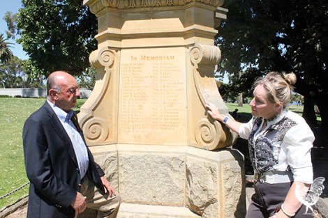 • Keith Shilkin and Alannah MacTiernan at the Jewish war memorial in King’s Park.