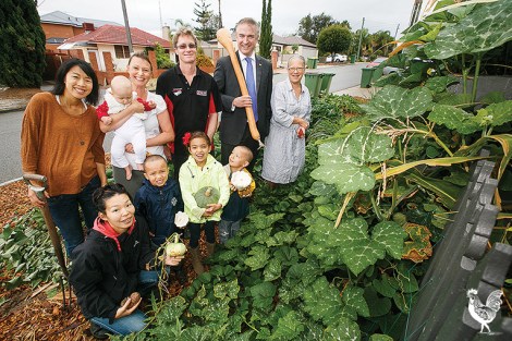 • Cameron Moir (black/red shirt), Anna Sonogan and Mila with friends and neighbours Sayano Tanaka, Cr Chris Cornish, Kate Poll, Miho Tanade and Mace, Dali and Haro. Photo by Matthew Dwyer