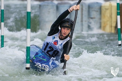 • Georgina Collin’s a fiend at both slalom and wildwater. Photos supplied | by Jenny Vogel and Sportscene