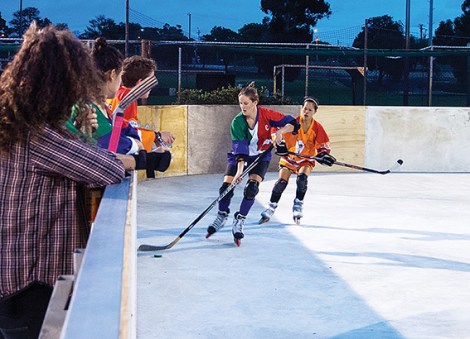 • Teams “Freopian Tubes” (the old Dockers-looking jerseys) and “Chick Park” battle it out at the Bayswater rink opening day. Photos supplied | Kristinn Hermanniusson