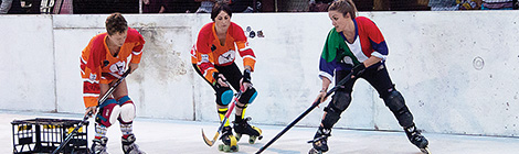 Hockey bowls ’em&nbsp;over