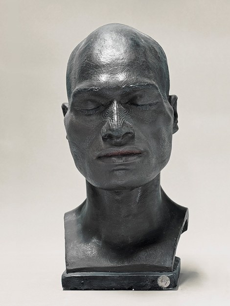 Fiona Pardington, Portrait of a life-cast of Takatahara, Aotearoa, New Zealand, 2010. Courtesy of the Musée de I’Homme (Musée National d’Histoire Naturelle), Paris