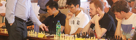 Grandmaster caught Short