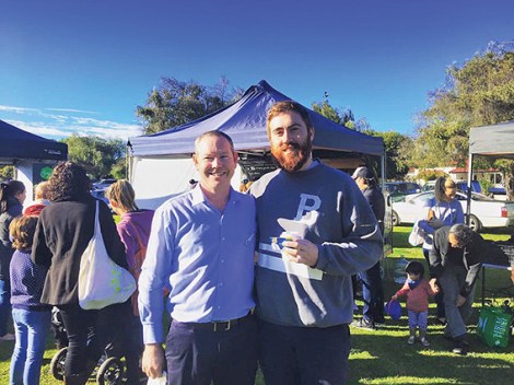 • The hockey and bowls club folks have never seen so many pollies. Photos via Tim Hammond’s and Jeremy Quinn’s Facebook pages. 