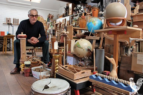 • The Koning in his studio.