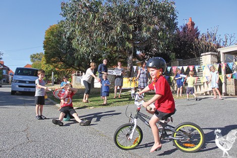 • Mums Katharina Popp, Claire Hunter and Marg O’Connell chat with mayor John Carey and Cr Emma Cole while the kids run wild in the streets. Photo by David Bell
