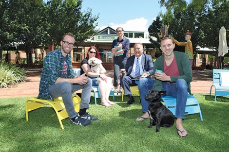 • Damien Giudici, Chani Crowe with her dog Jhez, Librarian Laura Ranieri, Mayor Italiano, and Ben Kemt with his dog Angus at Stirling’s new alfresco reading room. Photo by Michael Gill