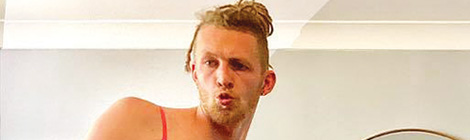 A cackle from the&nbsp;couch